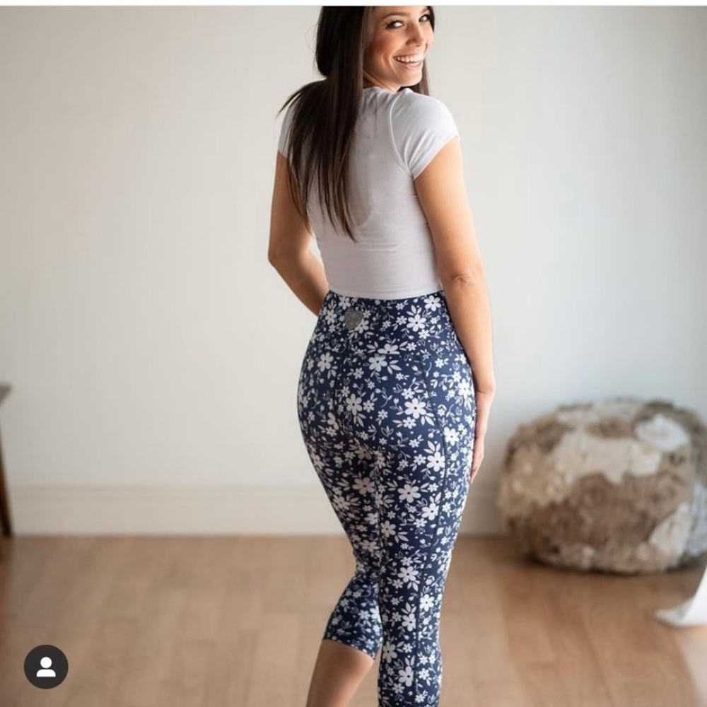 Love Her Capri leggings